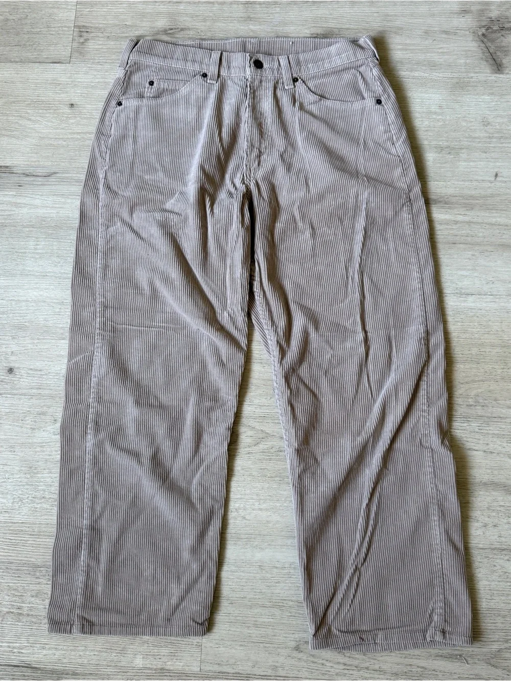 Vintage Levi’s 565 Loose Fit Wide Leg Corduroy Pants Made in USA Y2K Men’s